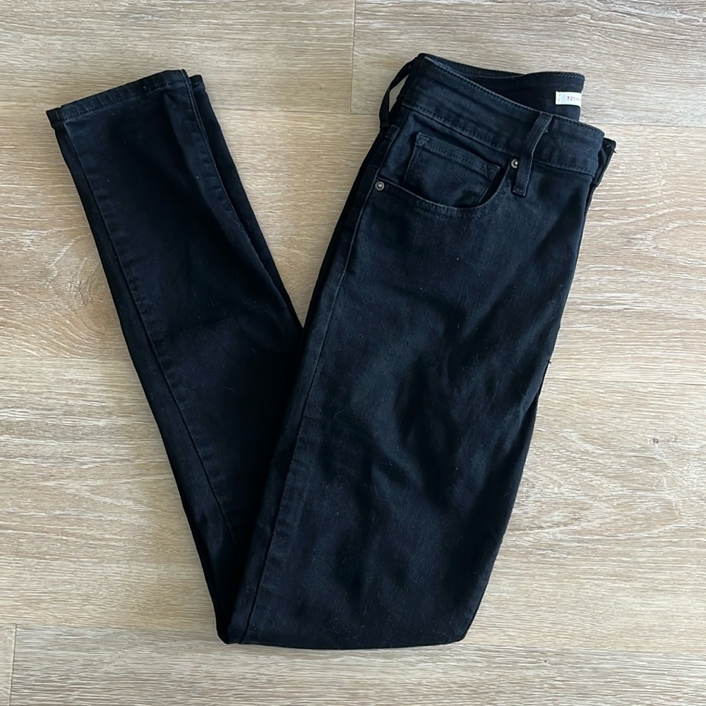 Levi’s 721 High Rise Skinny Jeans